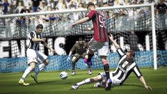 《FIFA 14》夹击防守攻略